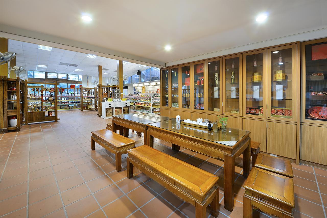 Jinsa Lakeside View Resort Csinsa Kültér fotó